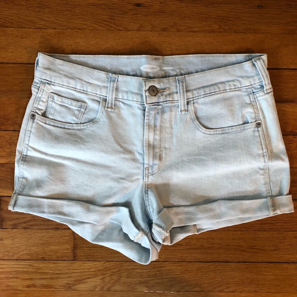 Old Navy Lightwash Denim Shorts, EUC, 4
